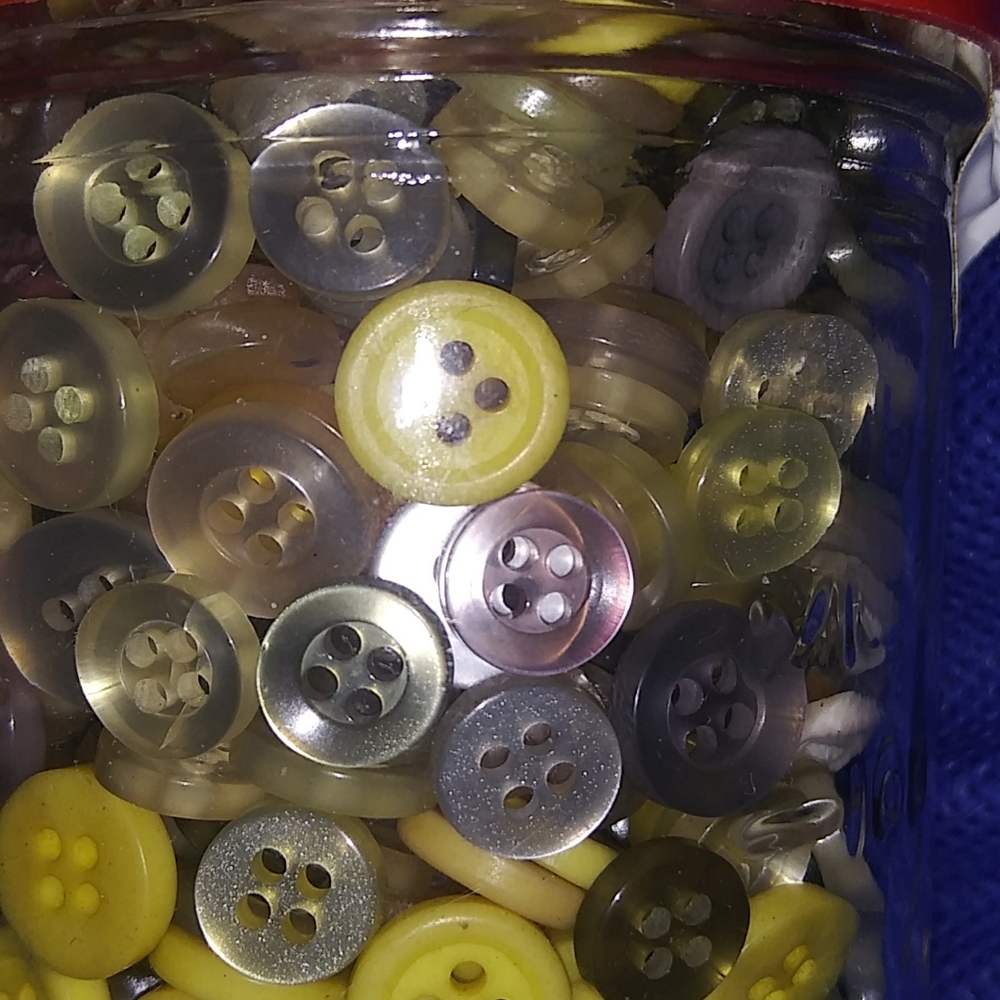 COPY - 1 mason jar of old buttons